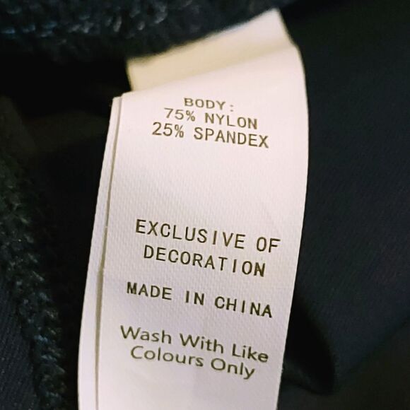 SIDE POCKET ATHLETIC WEAR YOGA SHORTS  SIZE M - Picture 6 of 7